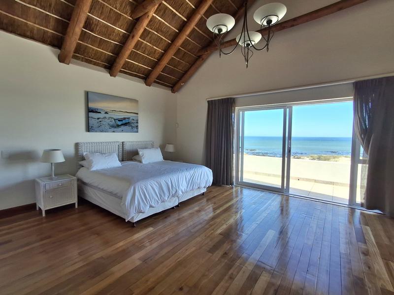 6 Bedroom Property for Sale in Duyker Eiland Western Cape